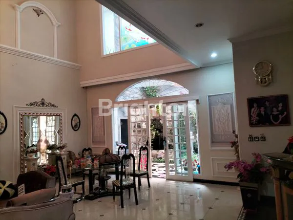 image RUMAH TENGAH KOTA FULL FURNISHED DALAM KOMPLEK DEKAT TOL PASIRKOJA  (3)