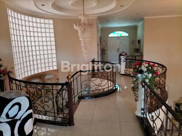 image RUMAH TENGAH KOTA FULL FURNISHED DALAM KOMPLEK DEKAT TOL PASIRKOJA  (1)