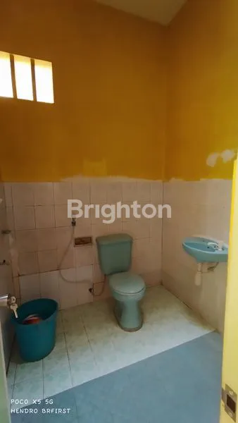 image RUMAH LUAS GARASI 2 MOBIL LUASAN 350M² DI TENGAH KOTA KEDIRI (2)