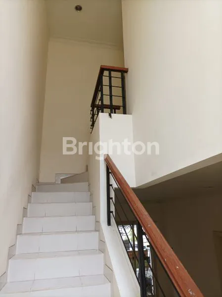 image RUMAH 2 LANTAI CRYSOCOLLA PONDOK HIJAU GOLF PHG SUMMARECON GADING SERPONG, TANGERANG SELATAN (6)