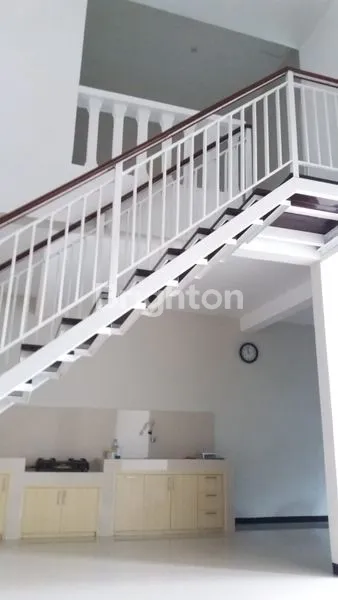 image RUMAH 1.5 LT DI BARUK UTARA RUNGKUT SURABAYA  (6)