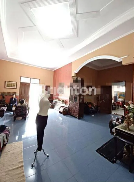 image RUMAH MEWAH TANAH LUAS DIPOROS JALAN TUMPANG KOTA MALANG (2)
