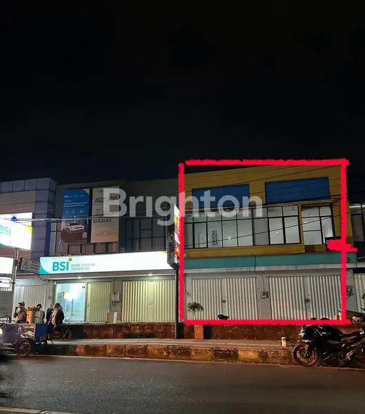 RUKO SIAP PAKAI!! ONE GATE SISTEM PARKIR!  JL UTAMA DI NUSUKAN!! LOKASI PALING DI CARI! SEKOMPLEK DENGAN BANK BNI DAN MANDIRI!! ROW JALAN 4 MOBIL PAPASAN!! LANGKA