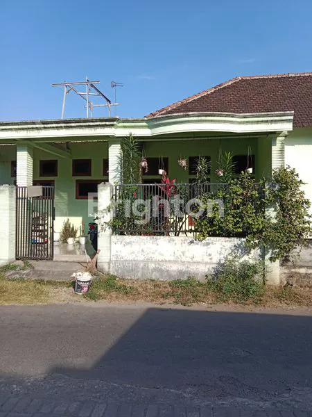 image RUMAH NYAMAN DI TULUNGAGUNG (4)