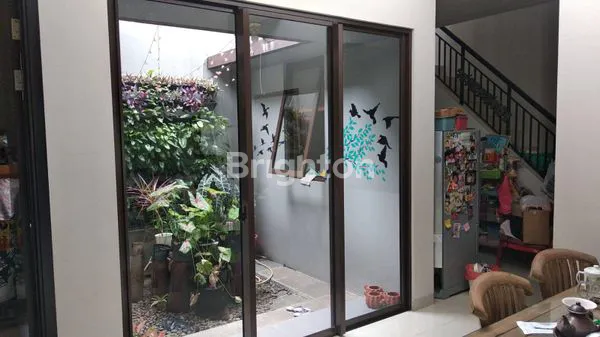 image RUMAH THE EMINENT CLUSTER PRECIA ASRI DAN NYAMAN - 2 LANTAIHARGA 3.5M / NEGOBISA KPR (4)