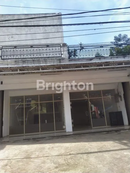 RUKO 1 ¹/2 LT DI JL RAYA BANJARAN