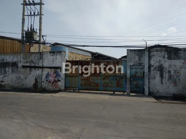 image GUDANG JL KYAI TAMBAK DERES KEDUNGCOWEK KENJERAN (1)