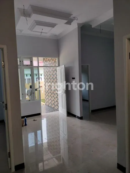 image RUMAH CANTIK DI PINGGIR JALAN ABUSAMA , PALEMBANG SUMSEL INDONESIA (3)