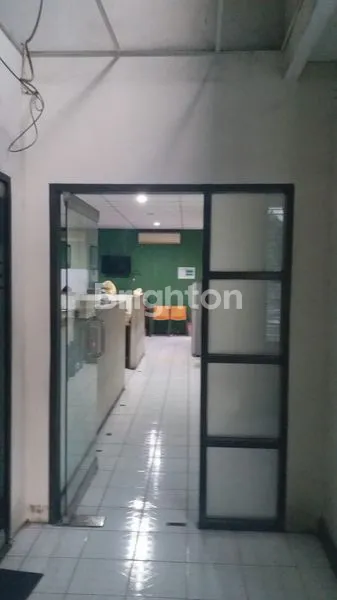 image RUMAH 2 LT DI JL RAYA PRAPEN TENGGILIS MEJOYO SURABAYA (3)
