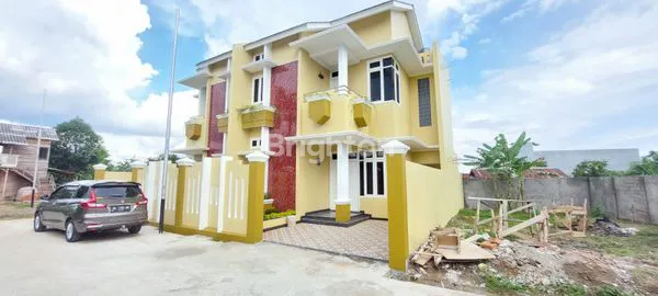 image TOWNHOUSE CANTIK, DI PINGGIR - BISA KREDIT (2)