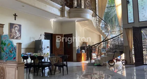 image RUMAH LAGUNA REGENCY PAKUWON CITY (3)