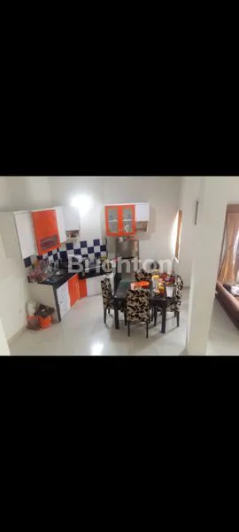 image RUMAH 2,5 LANTAI SIAP HUNI CIRACAS JAKARTA TIMUR (2)