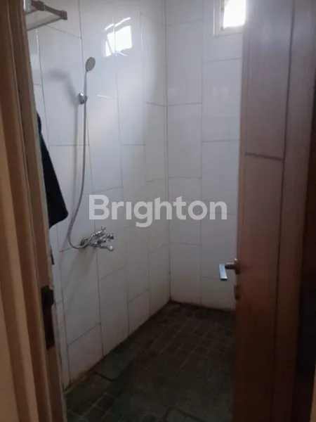 image RUMAH 2,5 LANTAI SIAP HUNI CIRACAS JAKARTA TIMUR (7)