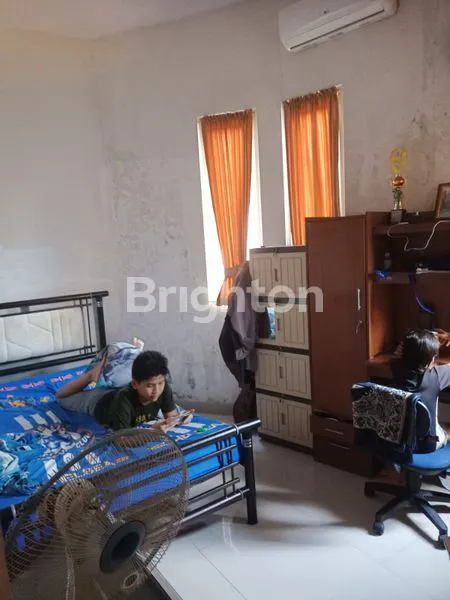 image RUMAH 2,5 LANTAI SIAP HUNI CIRACAS JAKARTA TIMUR (6)