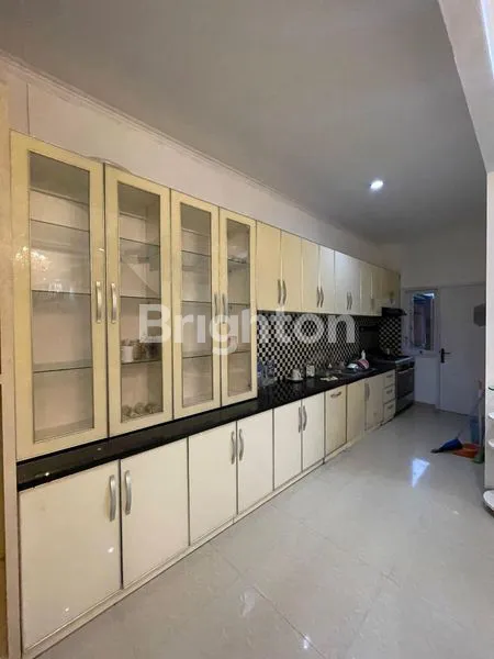image RUMAH 2 LANTAI FULL FURNISHED CIRACAS JAKARTA TIMUR (2)