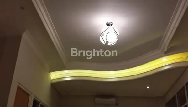 image SIAP HUNI MANYAR REJO 2 LANTAI STRATEGIS DARI UNTAG, SEMOLOWARU (4)