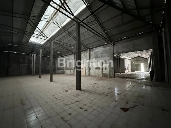 image GUDANG SIAP PAKAI!! LOKASI KOTA SOLO!! HANYA 7 MENIT KE AKSES TOL SOLO!! STRATEGIS!!! (6)