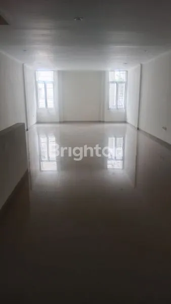image RUKO MINIMALIS BAGUS & IDEAL UTK BISNIS DI MAIN ROAD JEND SUDIRMAN (STOK LOKASI TERBATAS) (6)