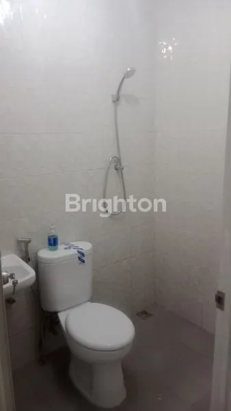 image RUKO MINIMALIS BAGUS & IDEAL UTK BISNIS DI MAIN ROAD JEND SUDIRMAN (STOK LOKASI TERBATAS) (5)