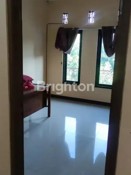 image RUMAH 2 LANTAI BABATAN INDAH SURABAYA (5)