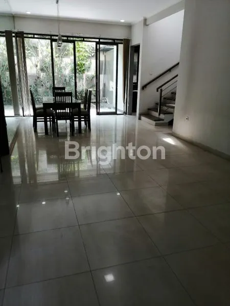 image RUMAH CANTIK DI LINGKUNGAN YANG NYAMAN DI PONDOK HIJAU DEKAT DENGAN KAMPUS UPI (3)