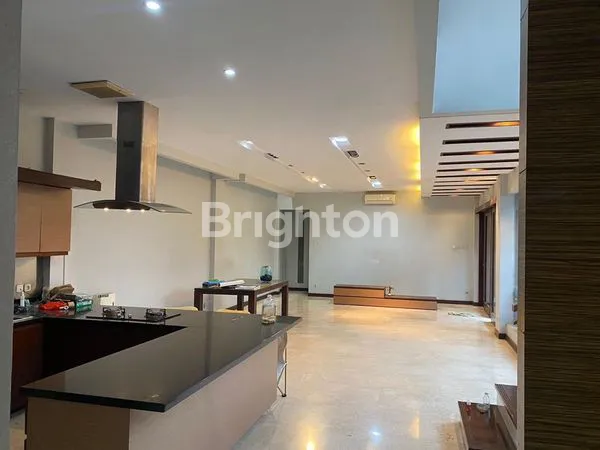 image RUMAH CANTIK SEMI FURNISHED DALAM TOWN HOUSE DI KEBAGUSAN JAKARTA SELATAN (5)