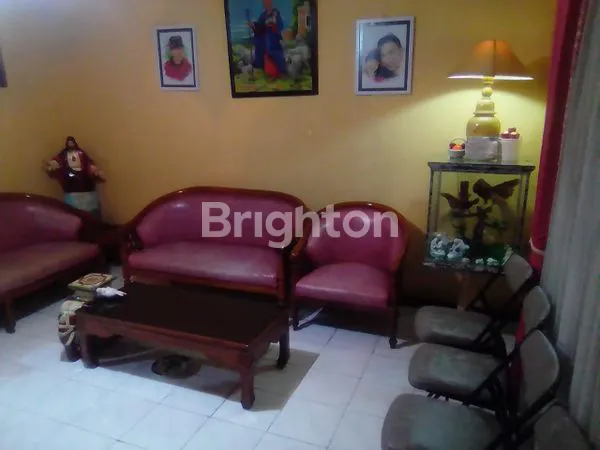 image HUNIAN NYAMAN DI SELATAN SURABAYA (4)