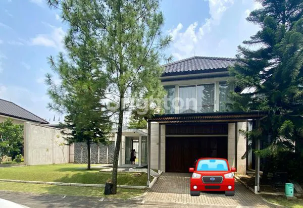 image RUMAH LIMITED EDITION KARYA ARSITEK TERNAMA BUDI HARMUNANTO DI CLUSTER EKSKLUSIF DI KOTA BARU PARAHYANGAN (1)