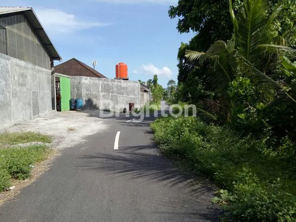 image RUKO DIPINGGIR JALAN KOTA GIANYAR  (3)
