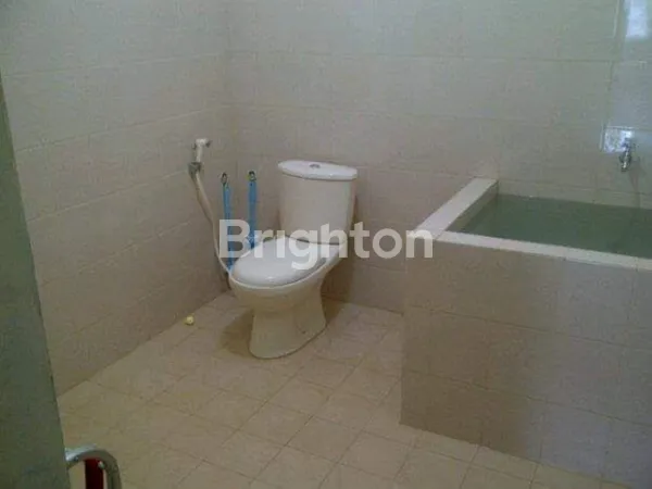 image DI JUAL RUMAH PINGGIR JALAN BESAR SIDOAGUNG GODEAN SLEMAN YOGYAKARTA (2)