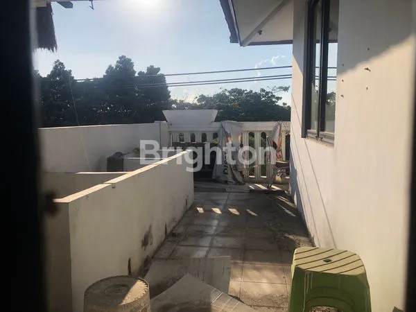 image RUKO 3LANTAI NOL JALAN RAYA (3)