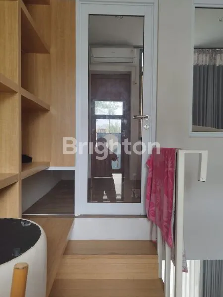 image RUMAH MODERN DI ANTARA BSD DAN GADING SERPONG (5)