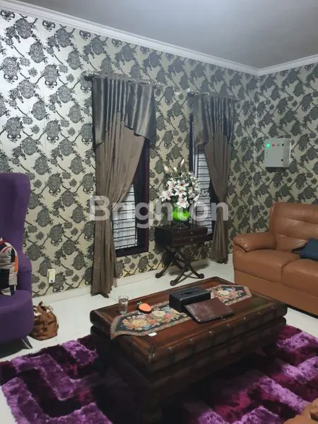 image RUMAH ASRI DAN NYAMAN 2 LANTAI FULL FURNISHED   (3)
