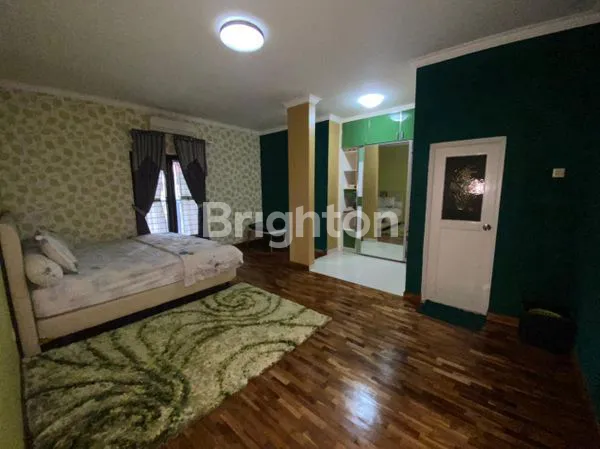 image RUMAH ASRI DAN NYAMAN 2 LANTAI FULL FURNISHED   (5)