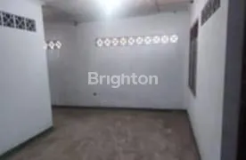 image RUKO  2 1/2 LANTAI  STRATEGIS  DI PINGGIR JALAN RAYA  COCOK UNTUK SEGALA USAHA SEMARANG (2)