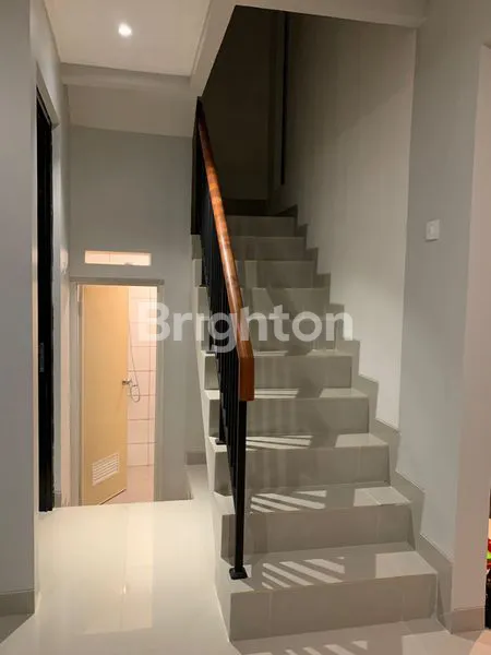 image RUMAH BARU 2 LANTAI  DI TERA DAMAI BEKASI (8)