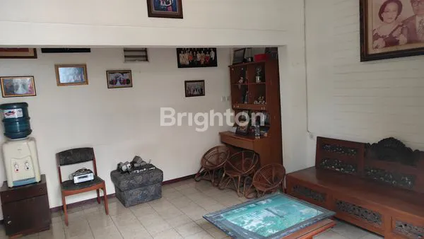 image YANG SUKA TINGGAL DI DAERAH PERKAMPUNGAN PILIH RUMAH INI. (2)