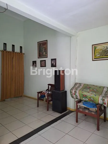 image JUAL CEPAT RUKO STRATEGIS 2 LANTAI DEKAT TAMAN JAYAWIJAYA MOJOSONGO SOLO (3)