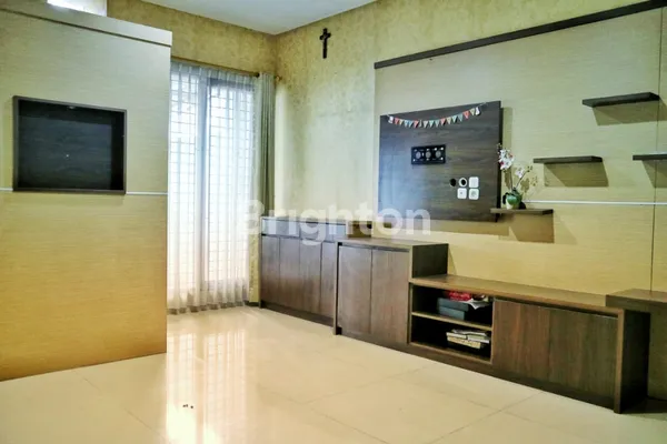 image RUMAH 2 LANTAI SIAP HUNI DI SARUA PERMAI PAMULANG (2)