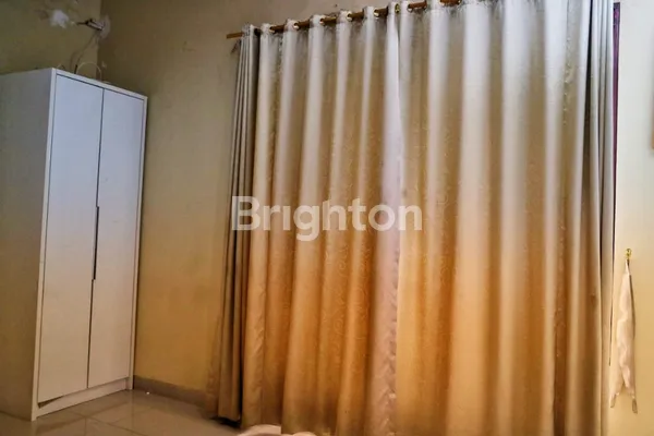 image RUMAH 2 LANTAI SIAP HUNI DI SARUA PERMAI PAMULANG (4)