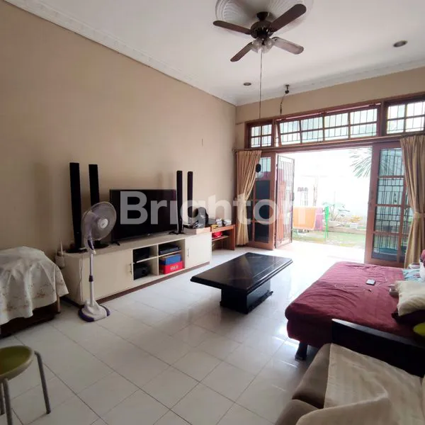 image RUMAH KEBON JERUK JAKARTA BARAT 2 LANTAI (5)