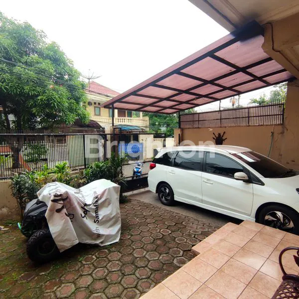 image RUMAH KEBON JERUK JAKARTA BARAT 2 LANTAI (7)