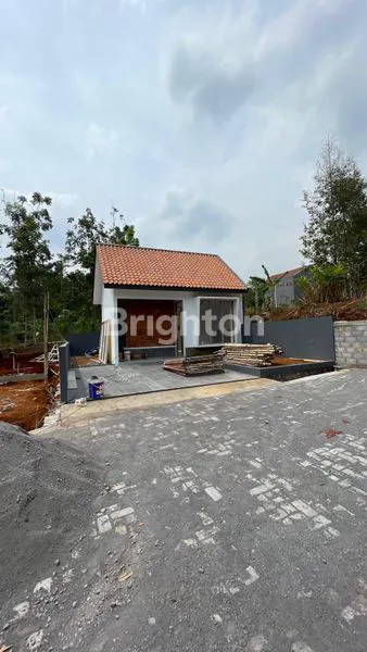 image RUMAH BARU SIAP DIHUNI LINGKUNGAN PERUMAHAN CLUSTER GUNUNGPATI - SEMARANG (1)