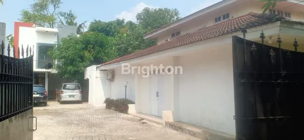 image RUMAH DENGAN TANAH YANG LUAS  DAN NYAMAN -DI PONDOK LABU, JAKARTA SELATAN. (4)