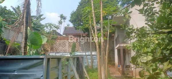 image RUMAH DENGAN TANAH YANG LUAS  DAN NYAMAN -DI PONDOK LABU, JAKARTA SELATAN. (8)