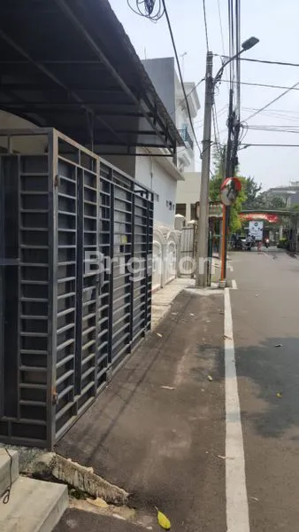 image RUMAH SUNTER 1,5 LANTAI  DI JAKARTA UTARA (3)