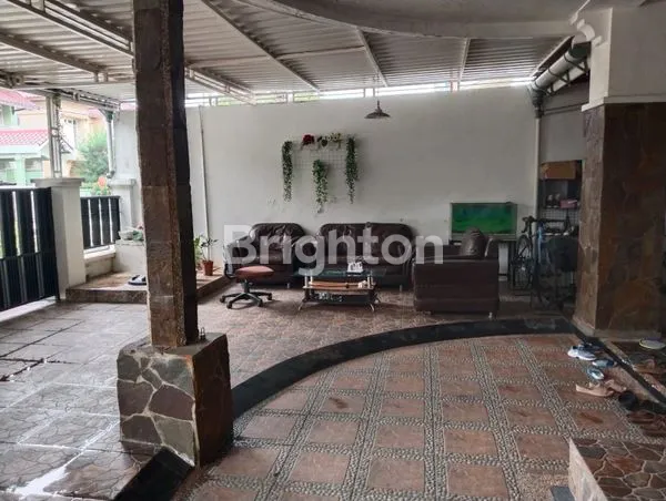 image JUAL CEPAT RUMAH 2 LANTAI SIAP HUNI (6)