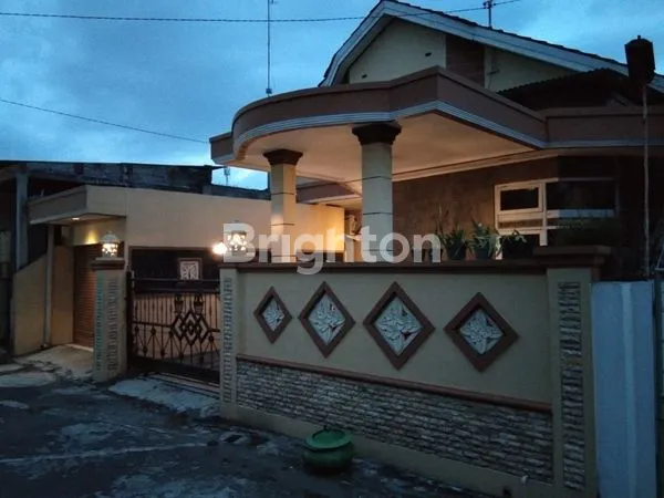 image RUMAH SEMI FURNISH DI LOKASI LINGKUNGAN PERUMAHAN YANG NYAMAN DAN AMAN DEKAT AKMIL DAN JUGA DEKAT ARTOS MALL (1)