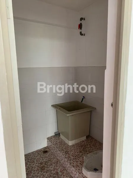 image BANGUNAN TENGAH KOTA NOL KJALAN  (2)