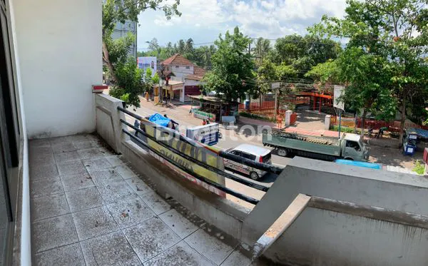 image BANGUNAN TENGAH KOTA NOL KJALAN  (6)